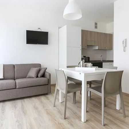 Apartment Pop House